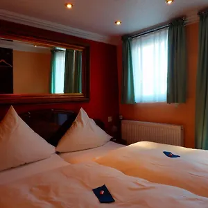 Botel Hotelschiff Perle